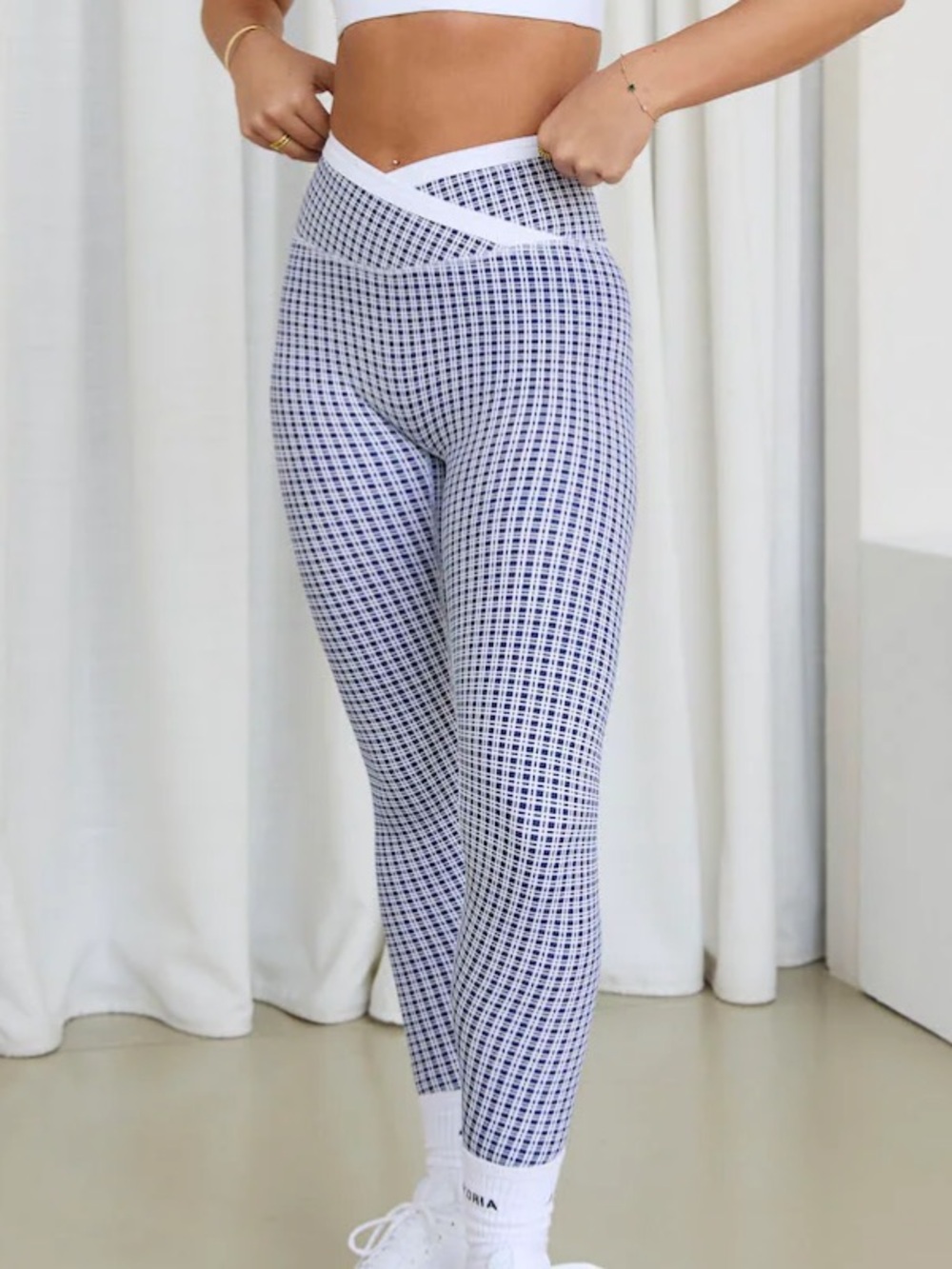 Astoria Luxe Balance Crossover Leggings Size Small Blue Lattice